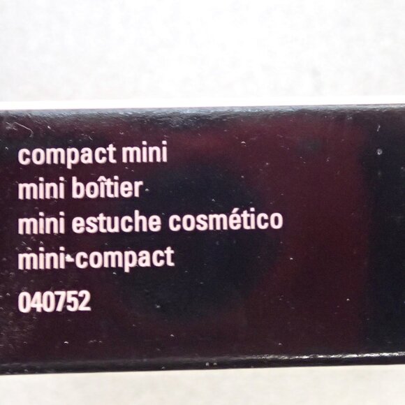 Mary Kay Mini Compact NEW - Picture 3 of 7